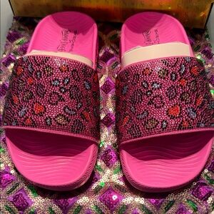 Skechers Women's Vibrant Pink Leopard Sandals - BRAND NEW